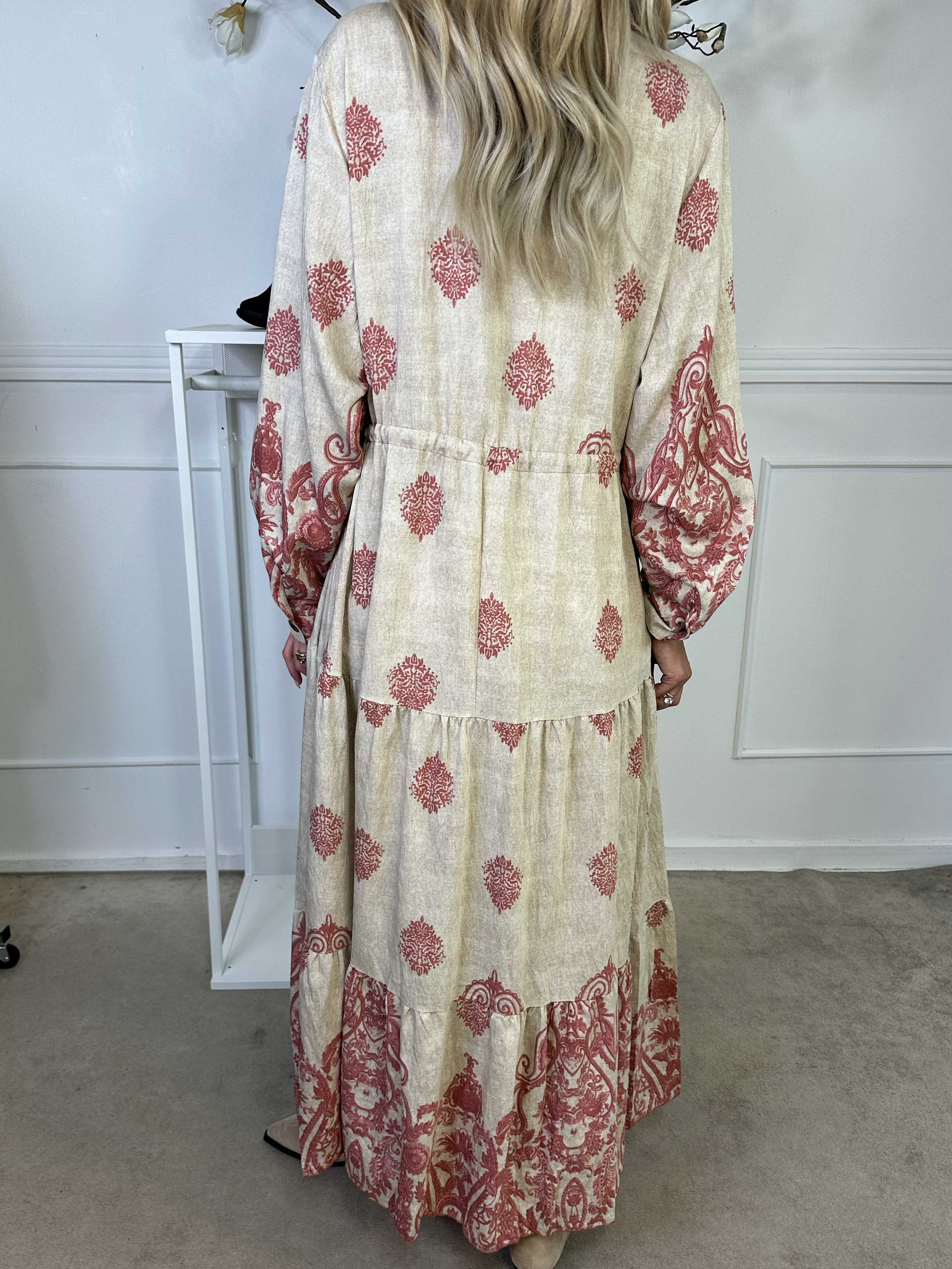 Kira - Lang boheme kjole med mønster